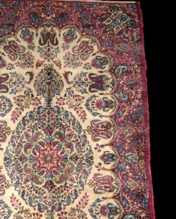 Tapis Kirman, 117 x 210 cm, laine kork nouée main vers 1970 en Iran, en très bon état-photo-1