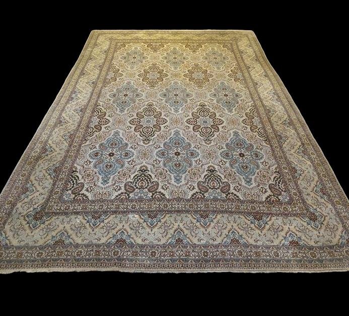 Important Signed Kashan Rug, 284 Cm X 412 Cm, Iran, Hand-knotted Wool, 1930-1950, Very Good Condition