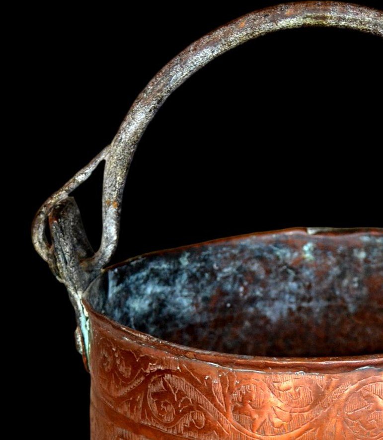 Cauldron With Chiseled Red Copper Handle, Maghreb, Algeria, 19th Century, Good Condition-photo-4