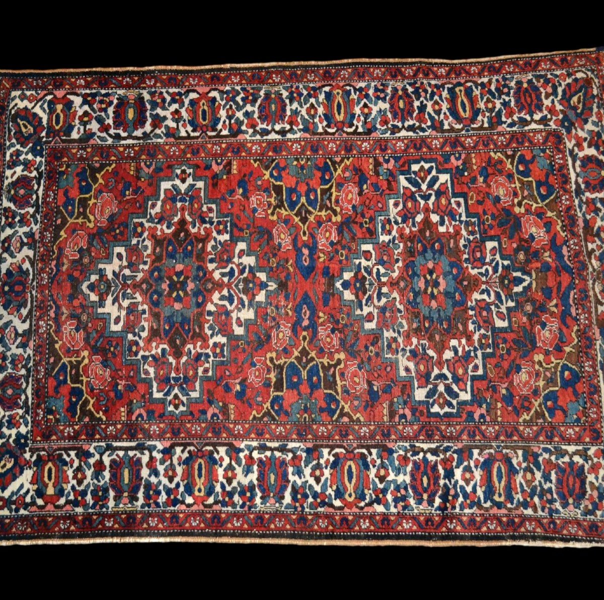 Tapis ancien Bakhtiar, double médaillons, 153 cm x 203 cm, Iran, noué main, XIXème siècle-photo-2