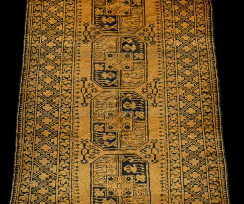 Golden Afghan Rug, Circa 1950, 135 Cm X 221 Cm, Wool On Wool, Afghanistan, Very Good Condition-photo-1