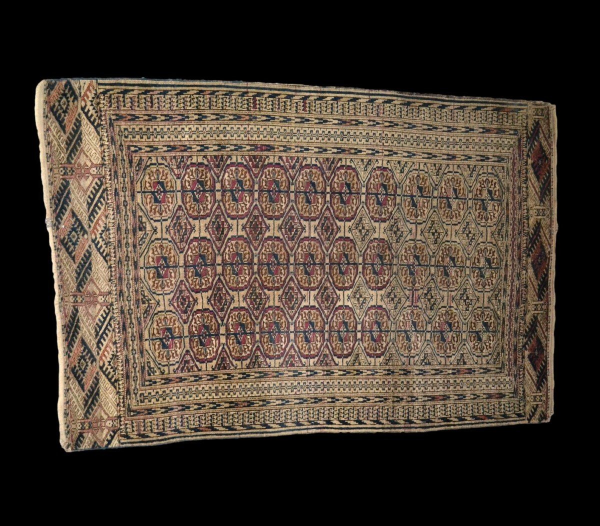 Tapis Tekké ancien, 124 cm x 187 cm, laine sur laine nouée main, Turkménistan, début XXème-photo-2