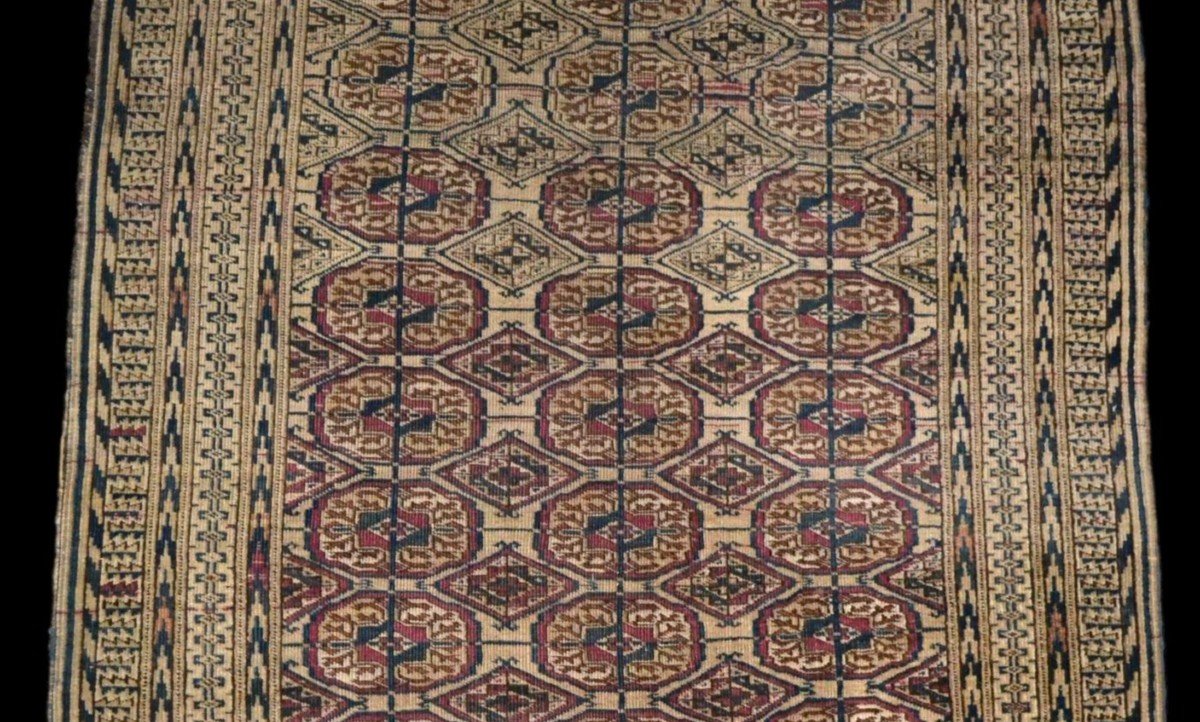 Tapis Tekké ancien, 124 cm x 187 cm, laine sur laine nouée main, Turkménistan, début XXème-photo-1