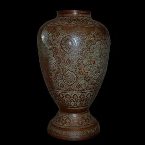 Monumental Vase In Ghalam Zani, Ht 77 Cm, Iran, Persia, Kadjar Dynasty 19th Century, Unique