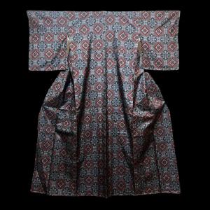 Kimono Kimono 大島紬 Oshima Tsumugi, Silk, Japan, Showa Around 1950 In Very Good Condition