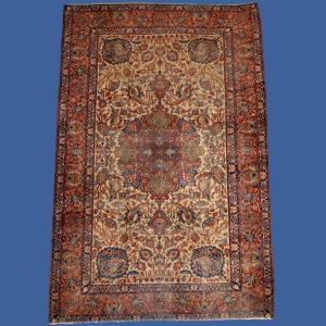 Ancient Kirman Raver, 140 Cm X 218 Cm, Silk On Wool Hand-knotted In Persia, Iran In The 19th Century