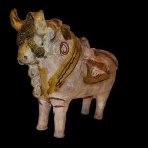 Ancient Ceremonial Pottery Bull, Torito De Pucara, Peru, 19th Century, Good Condition 