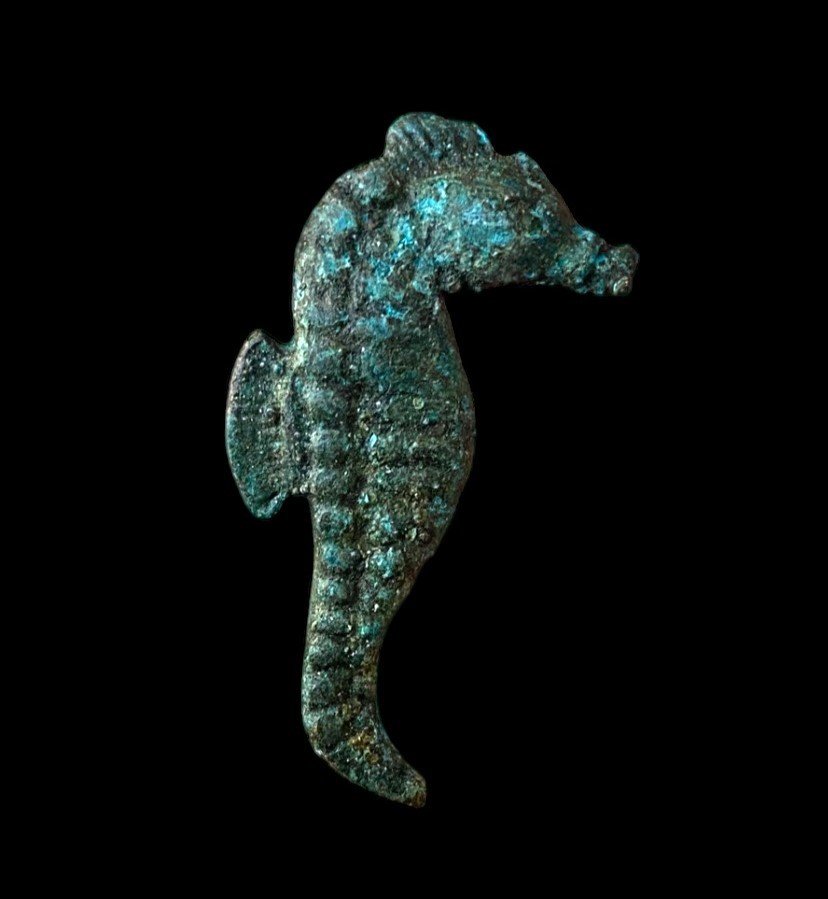 A Roman Fibula In Bronze Seahorse - Circa 0-200 Ad