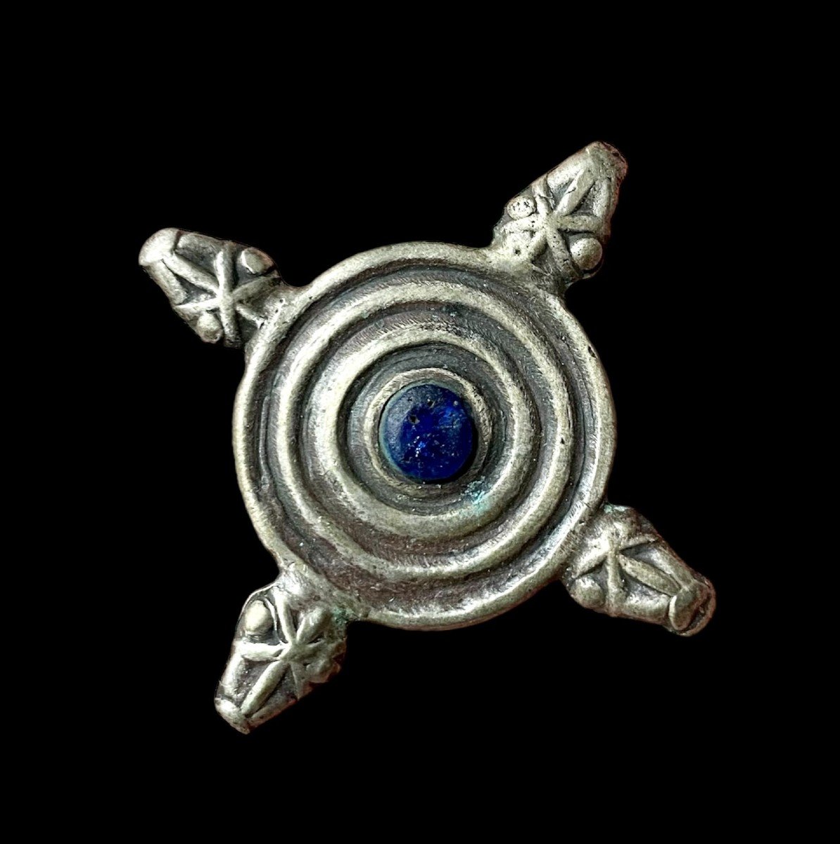 A Late Northern Roman Silver Brooch With Turtle Heads 