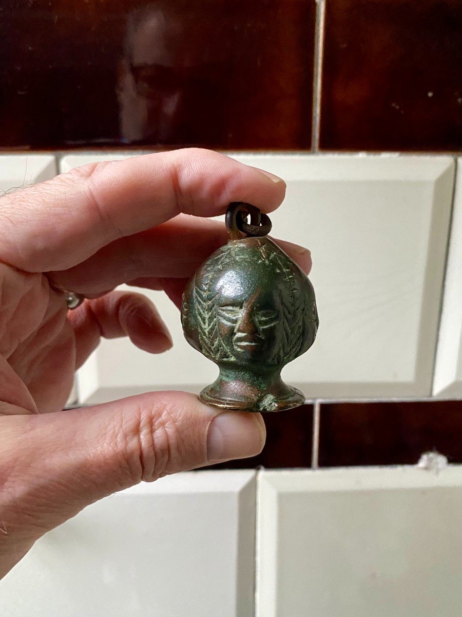 A 15th Century Sword Pommel With 4 Women's Faces-photo-1