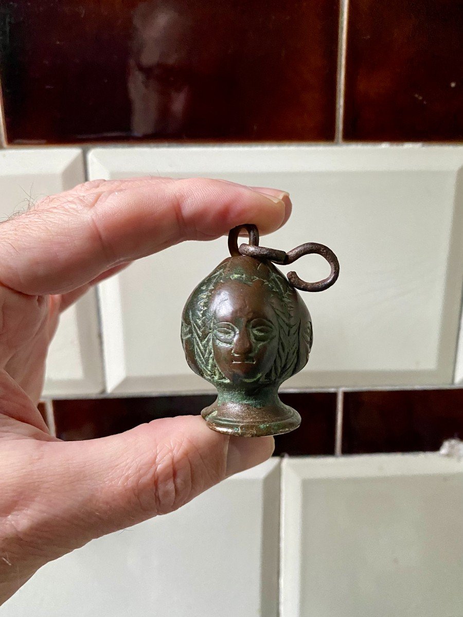 A 15th Century Sword Pommel With 4 Women's Faces-photo-2