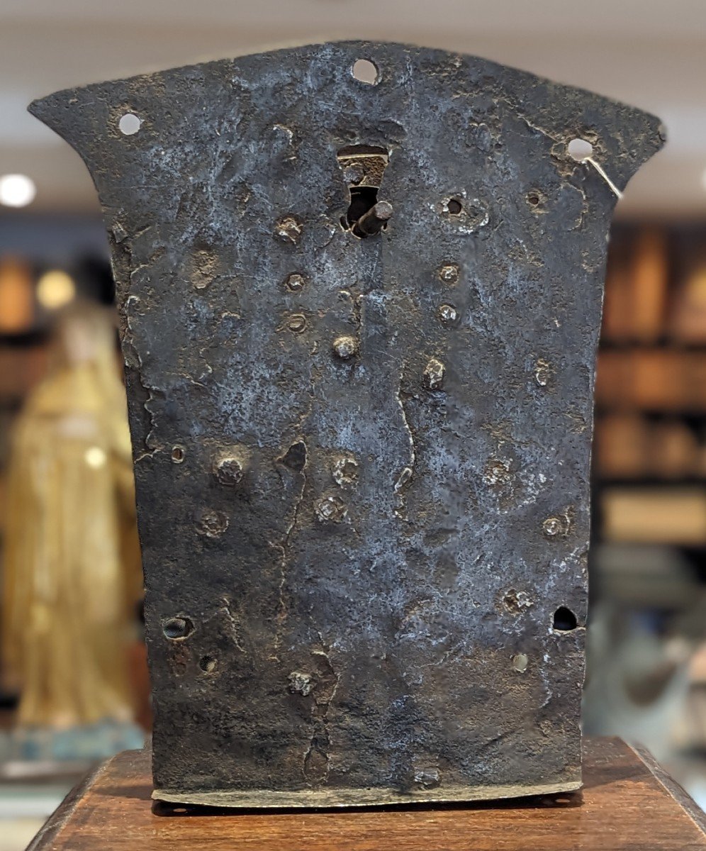 Large Chest Lock Early Seventeenth Century-photo-2