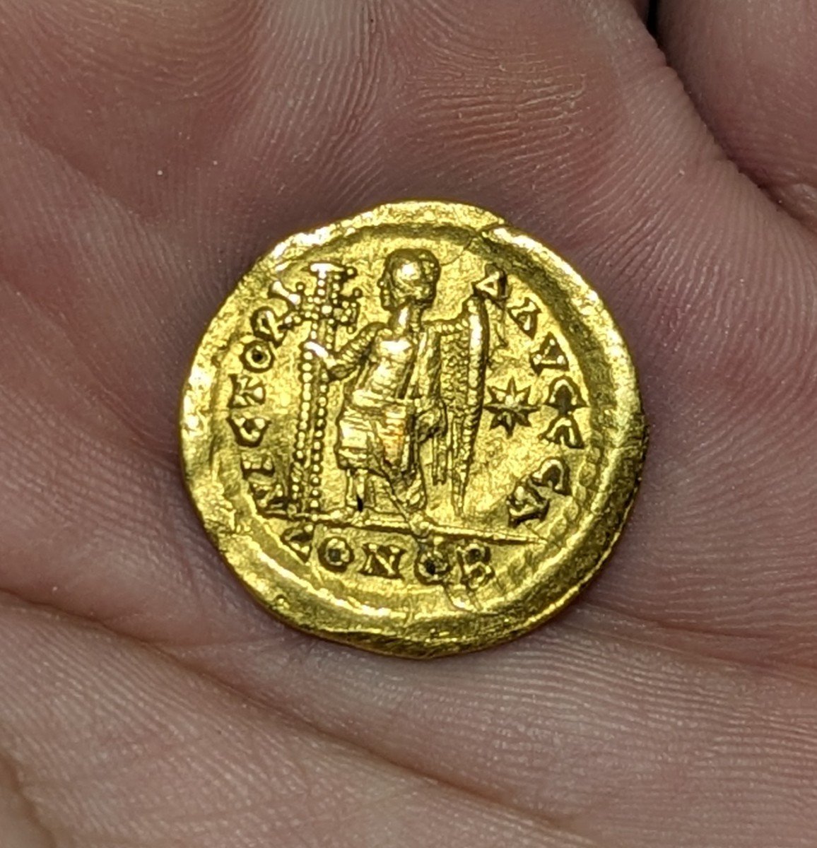 Solidus In Gold Struck In Constantinople Marcian Roman Empire-photo-2