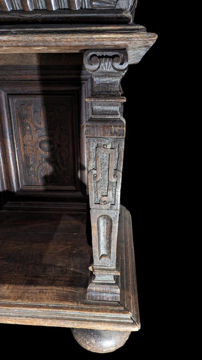 Renaissance Credenza In Oak 16th Century Dresser-photo-2