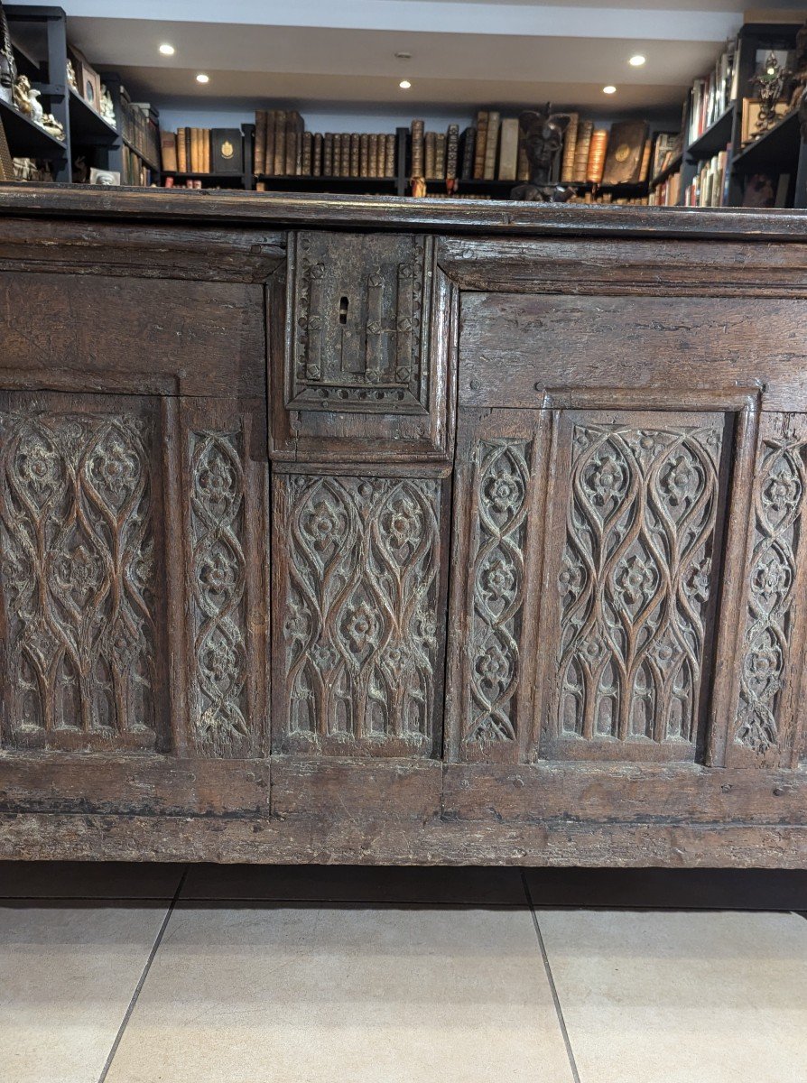 Large Gothic Chest - 15th Century - Decorated On 4 Sides - Middle Ages Furniture-photo-3