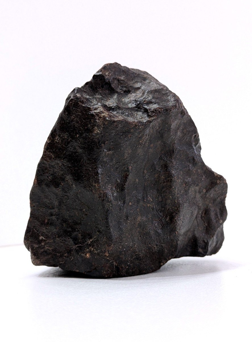 Imposing Chondrite Meteorite - 1,270 Kg - Curiosity 