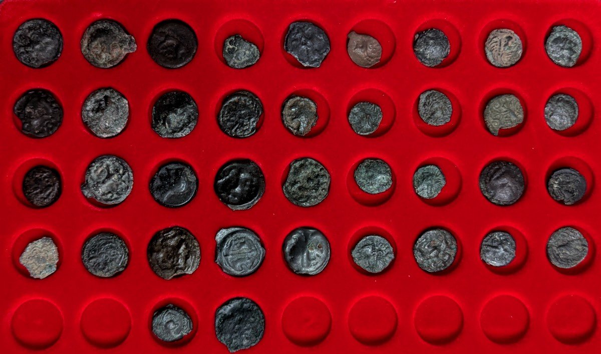 Collection Of 38 Gallic Coins – Gossip – Numismatics-photo-1