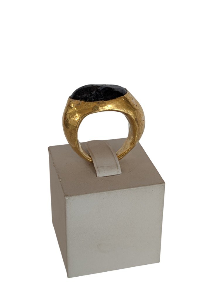 Gold Ring With An Inlaid Stone – Greek Work From Italy – 2nd-1st Century Bce-photo-3