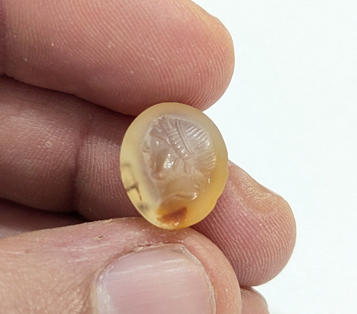 Translucent Carnelian Intaglio – Woman Profile – Roman Period-photo-2