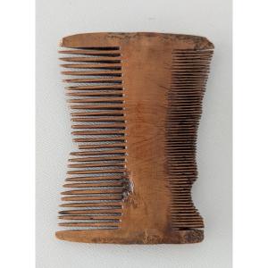 Double Wooden Comb – Late Egyptian Period – Archaeology 