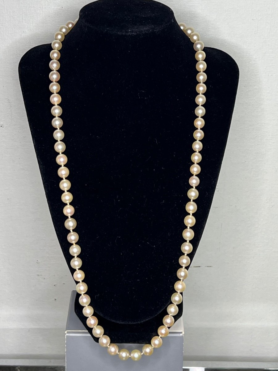 Superbe Collier 70 Perles De Culture Blanches Akoya Fermoir Or 18 K 8 Diamants 67 Cm