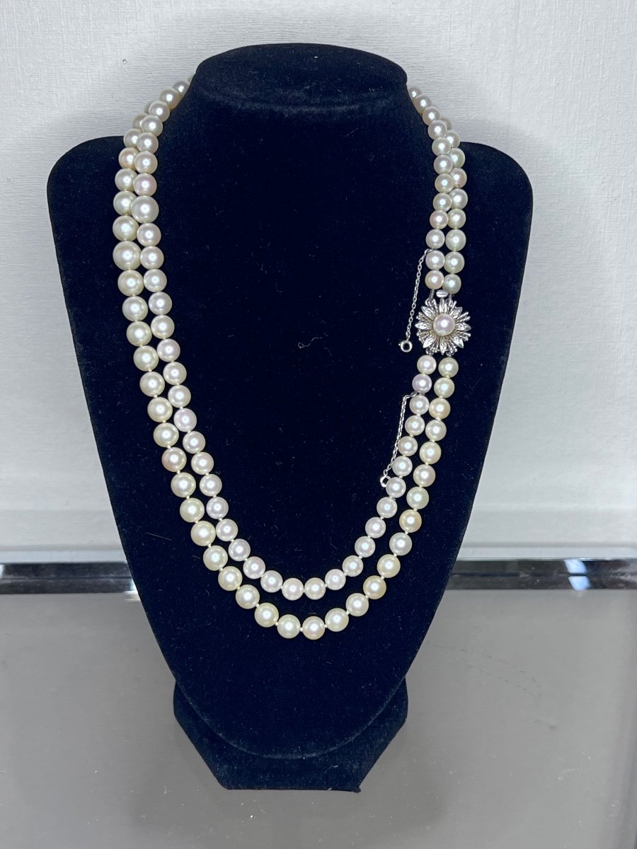 Superb Double Row Necklace 124 Cultured Pearls Gold Clasp And Diamonds 49 Cm-photo-2