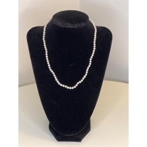 Charming Chocker88 Cultured Pearl Necklace 18k Gold Clasp 42.5 Cm