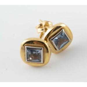 Pair Of 18k Gold And Aquamarine Earrings 