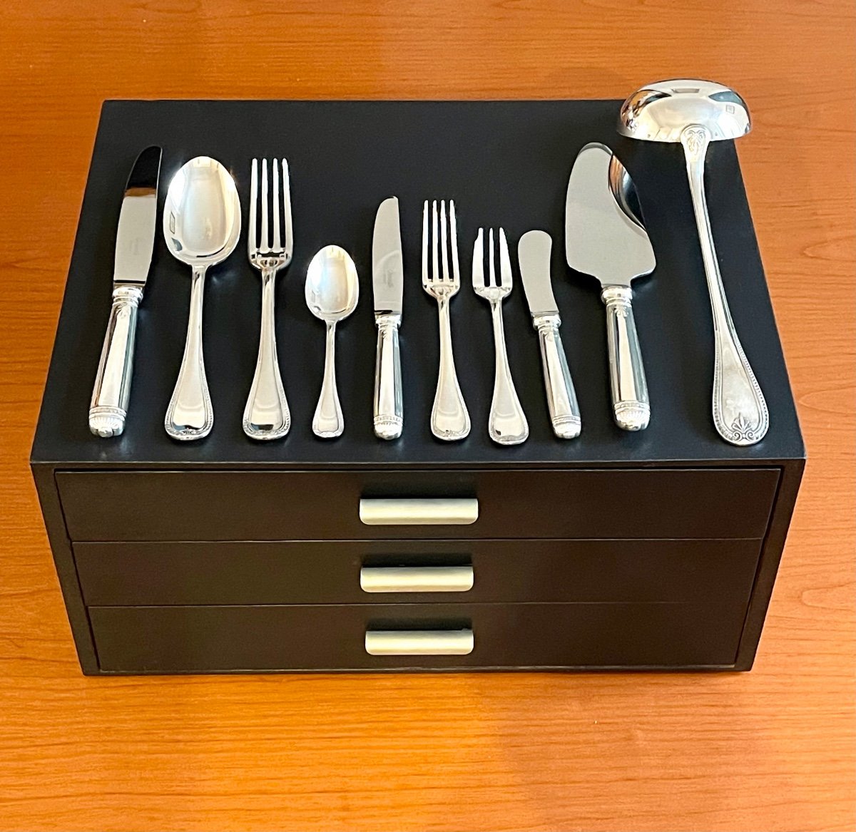 Malmaison 87 Piece Cutlery Set Excellent Condition