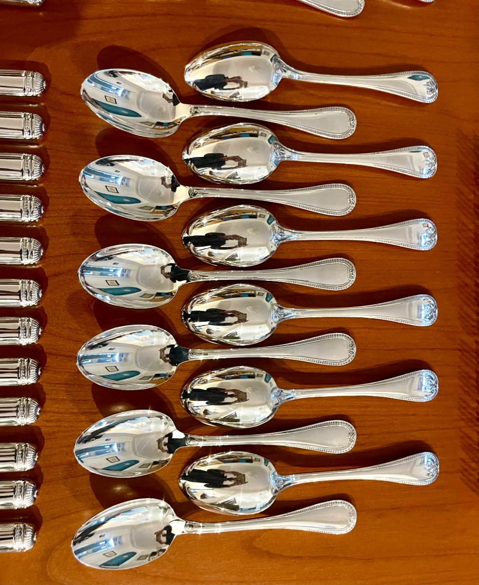 Christofle Malmaison 128 Piece Cutlery Set Near New Condition -photo-6