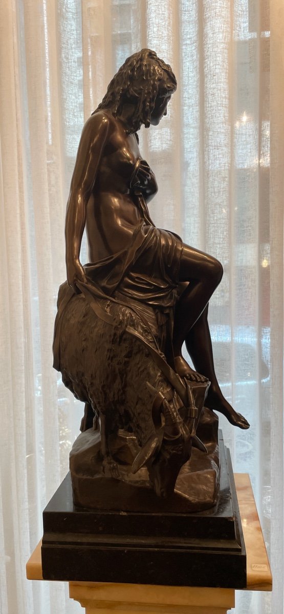 « Amathée Et La Chèvre De Jupiter » Sculpture En Bronze Par Pierre Julien-photo-2