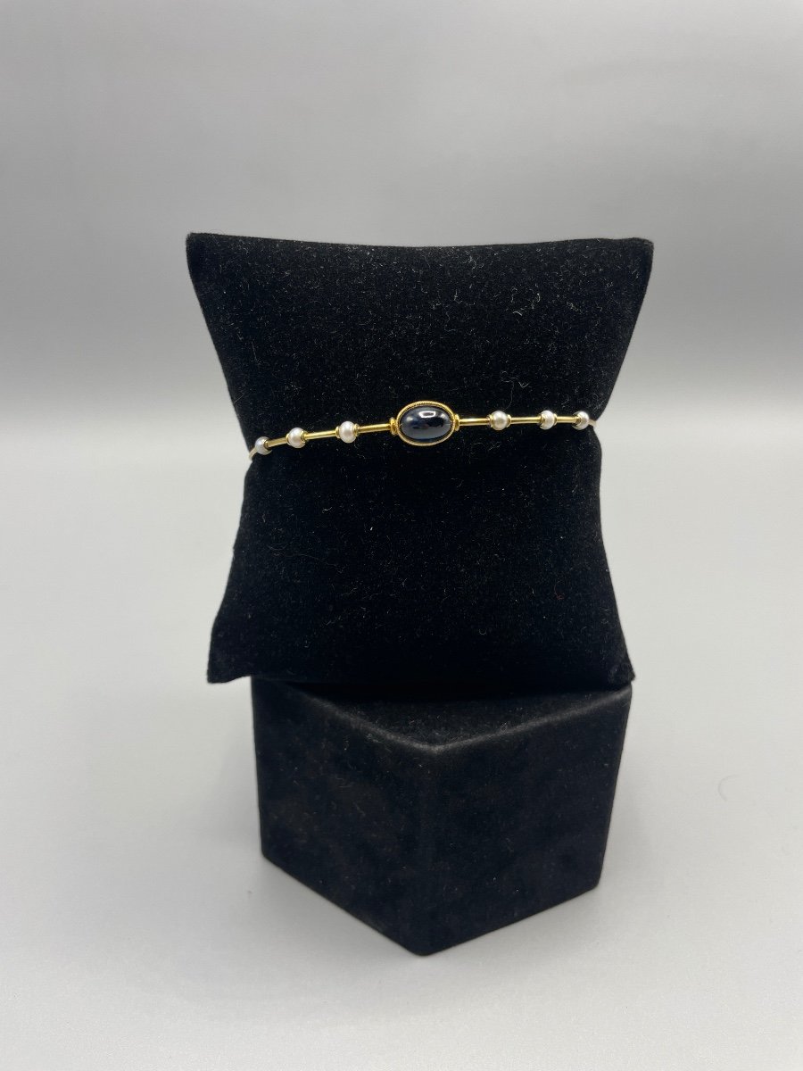 18 Ct Gold Bracelet Set With 7 Pearls And A Cabochon Sapphire-photo-2