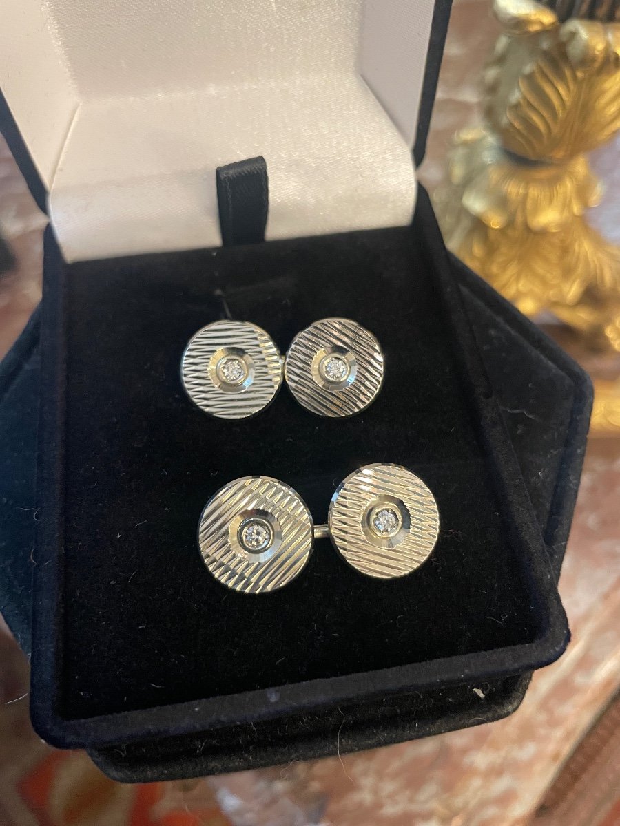 Pair Of Brilliant 18kt White Gold Cufflinks