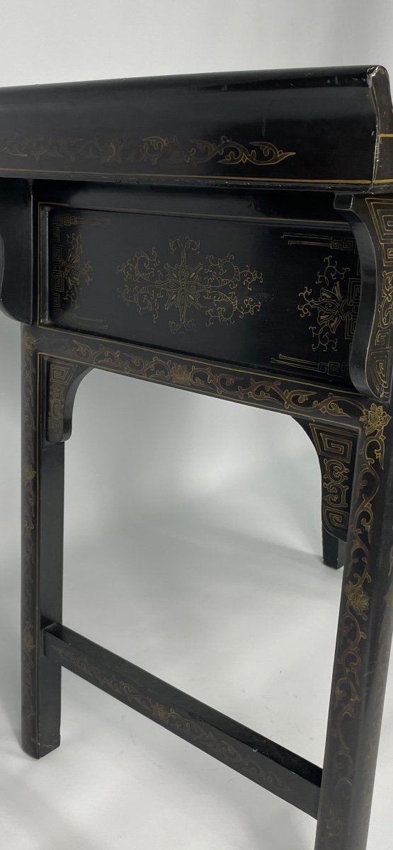 Japanese Lacquered Console -photo-2