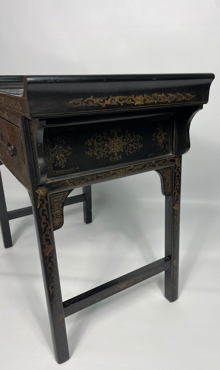 Japanese Lacquered Console -photo-4