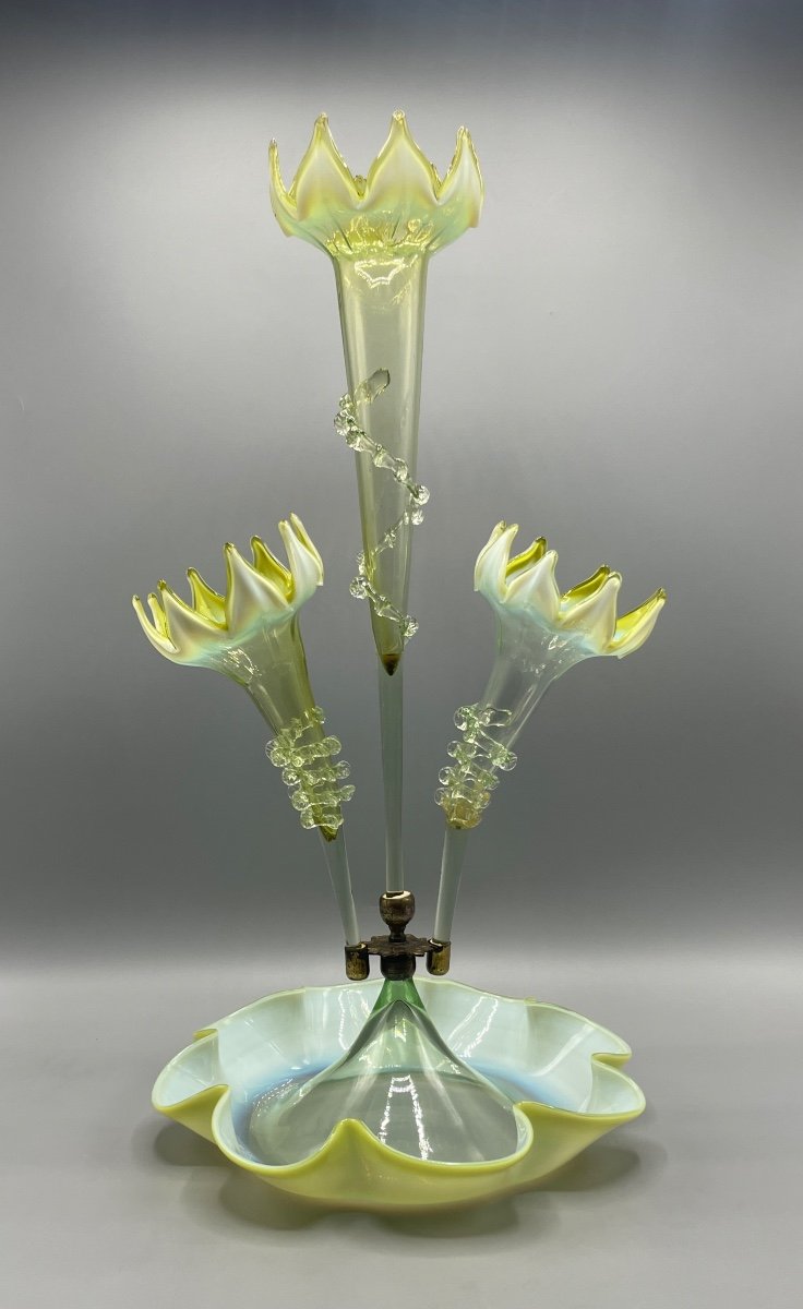 Milieu De Table, Soliflore En Verre Opalin D’époque Art Nouveau-photo-6