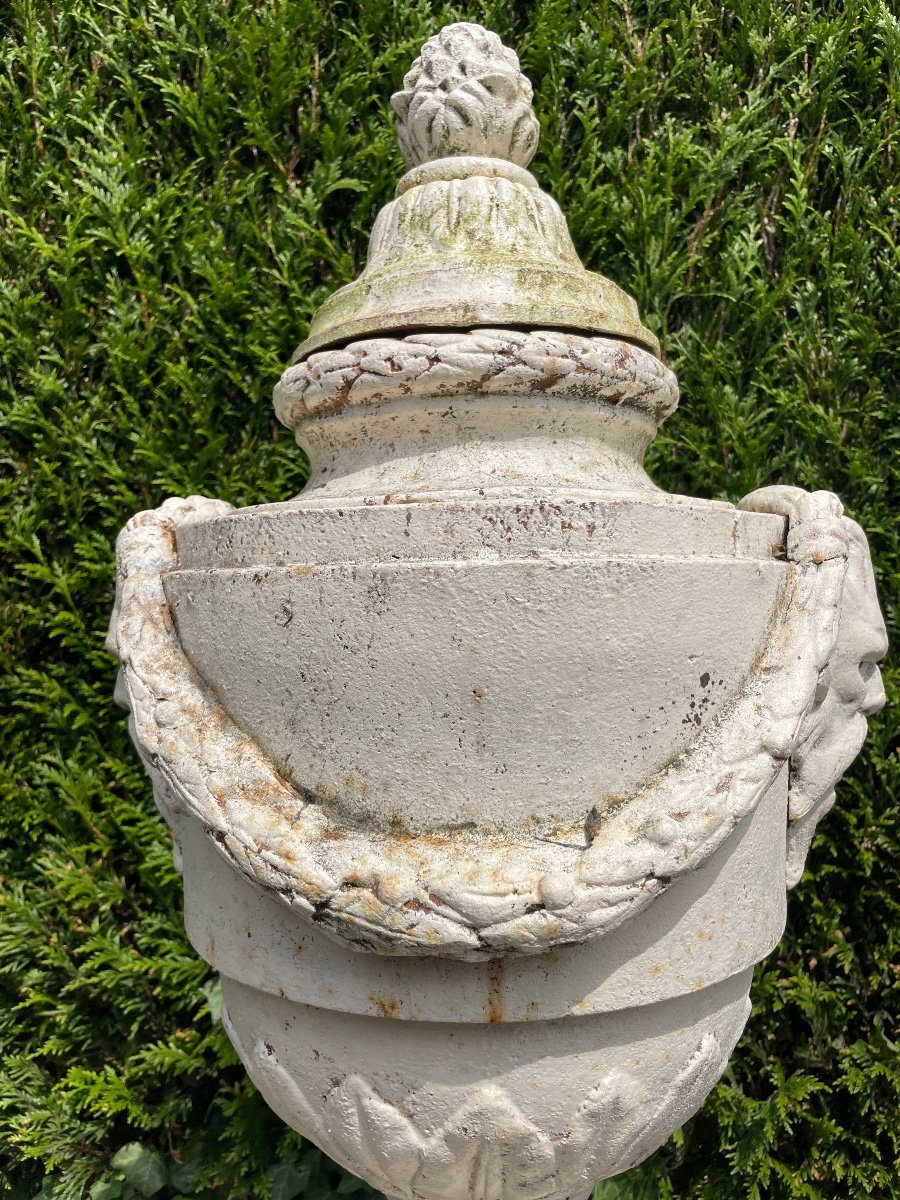 Important Pair Of Louis XVI Style Cast Iron Vase-photo-6