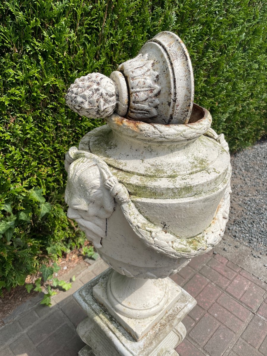 Important Pair Of Louis XVI Style Cast Iron Vase-photo-8