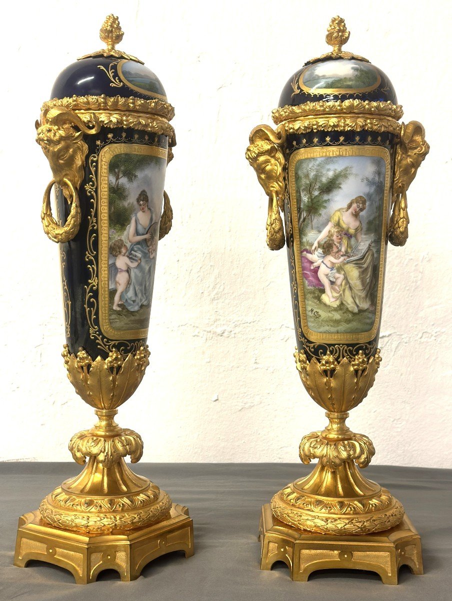 Paire De Vases Sevres 52 Cm Porcelaine Bronze Dore