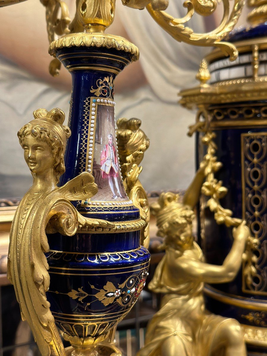 Important Clocksetannular Clock In Sevres Porcelain And Gilt Bronze 19th Century-photo-2