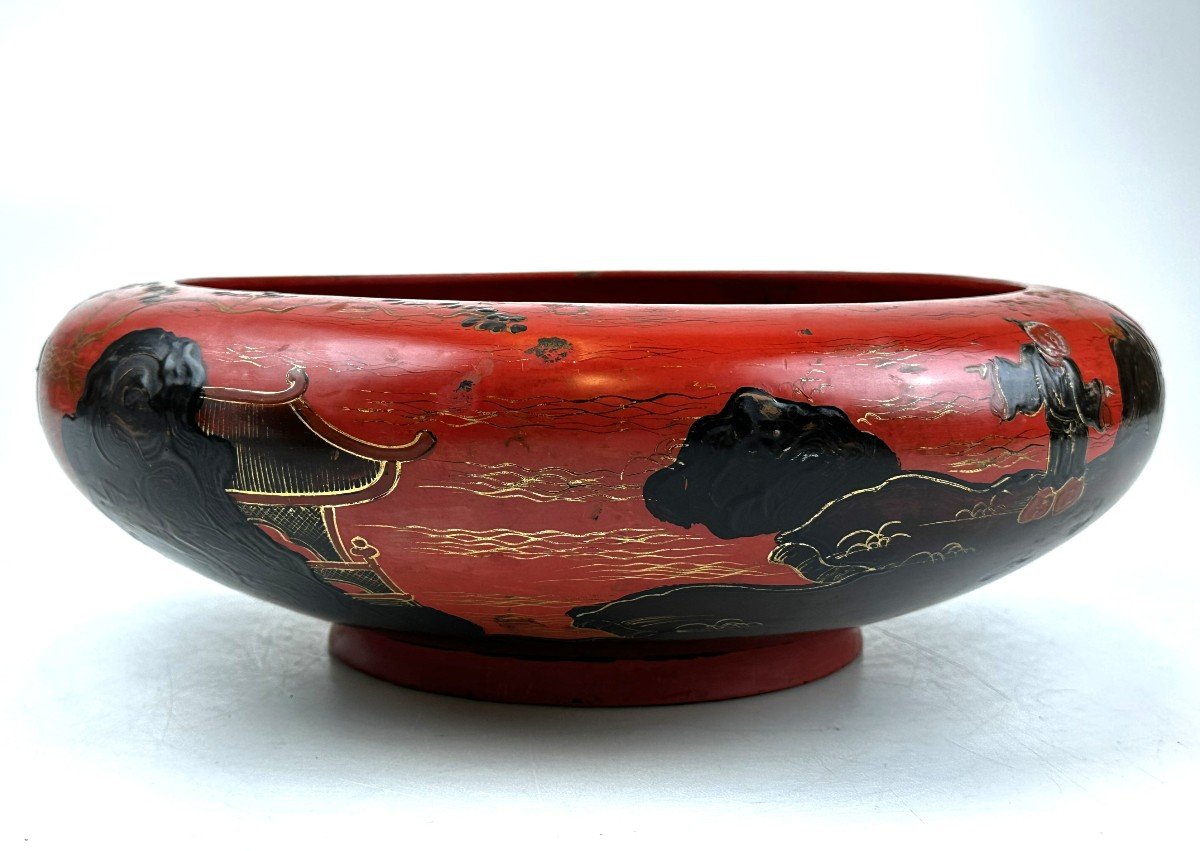 Japanese Lacquered Wood Bowl 19th Century