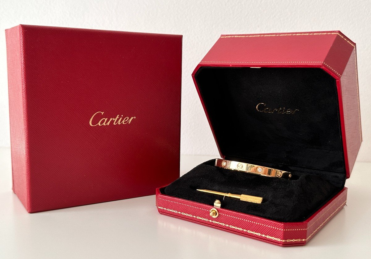 Cartier Love Bracelet En Or Jaune 18k Avec 4 Diamants NOUVEAU