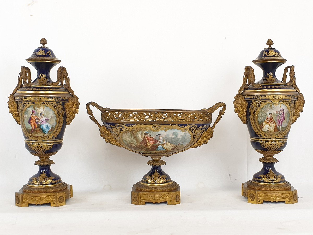 Exceptionnel Garniture En Sevres Porcelaine Bronze Dore 19eme Siecle