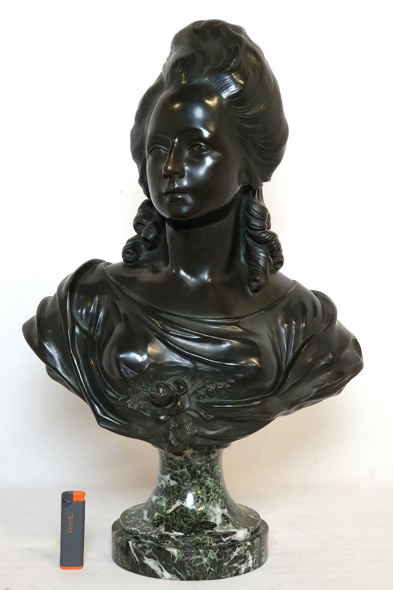 Bust Of Marie-antoinette In Bronze 59 Cm Signed Nelson