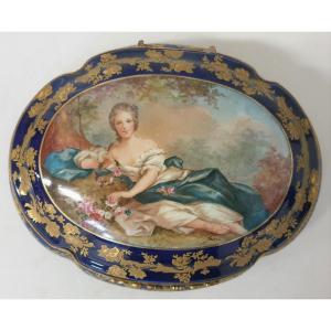 Boîte En Porcelaine De Sèvres 30 X 23 Cm