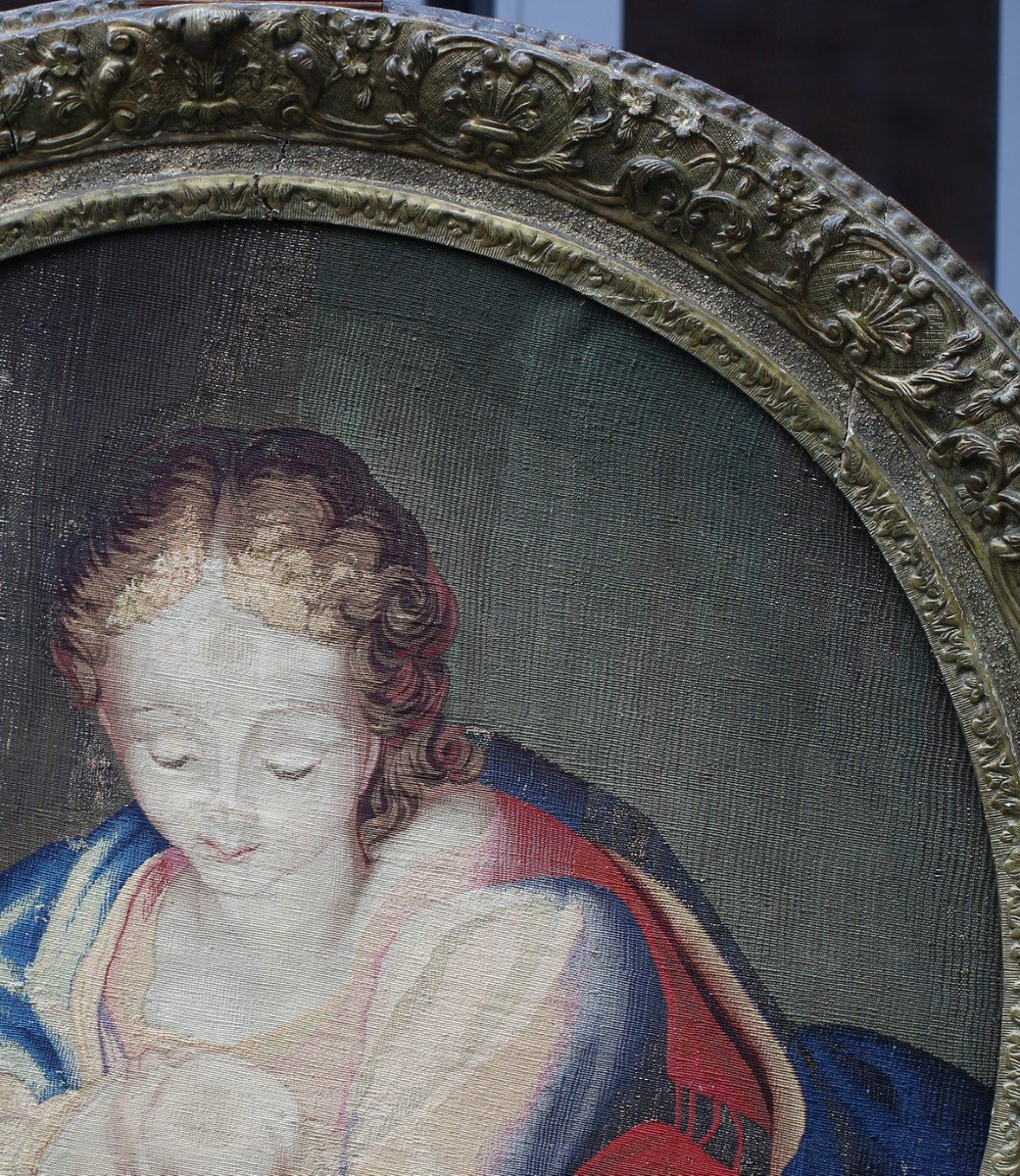 Beauvais XVIII, Tapisserie En Tondo, Vierge à l'Enfant Dans Un Cadre  d'époque.-photo-3