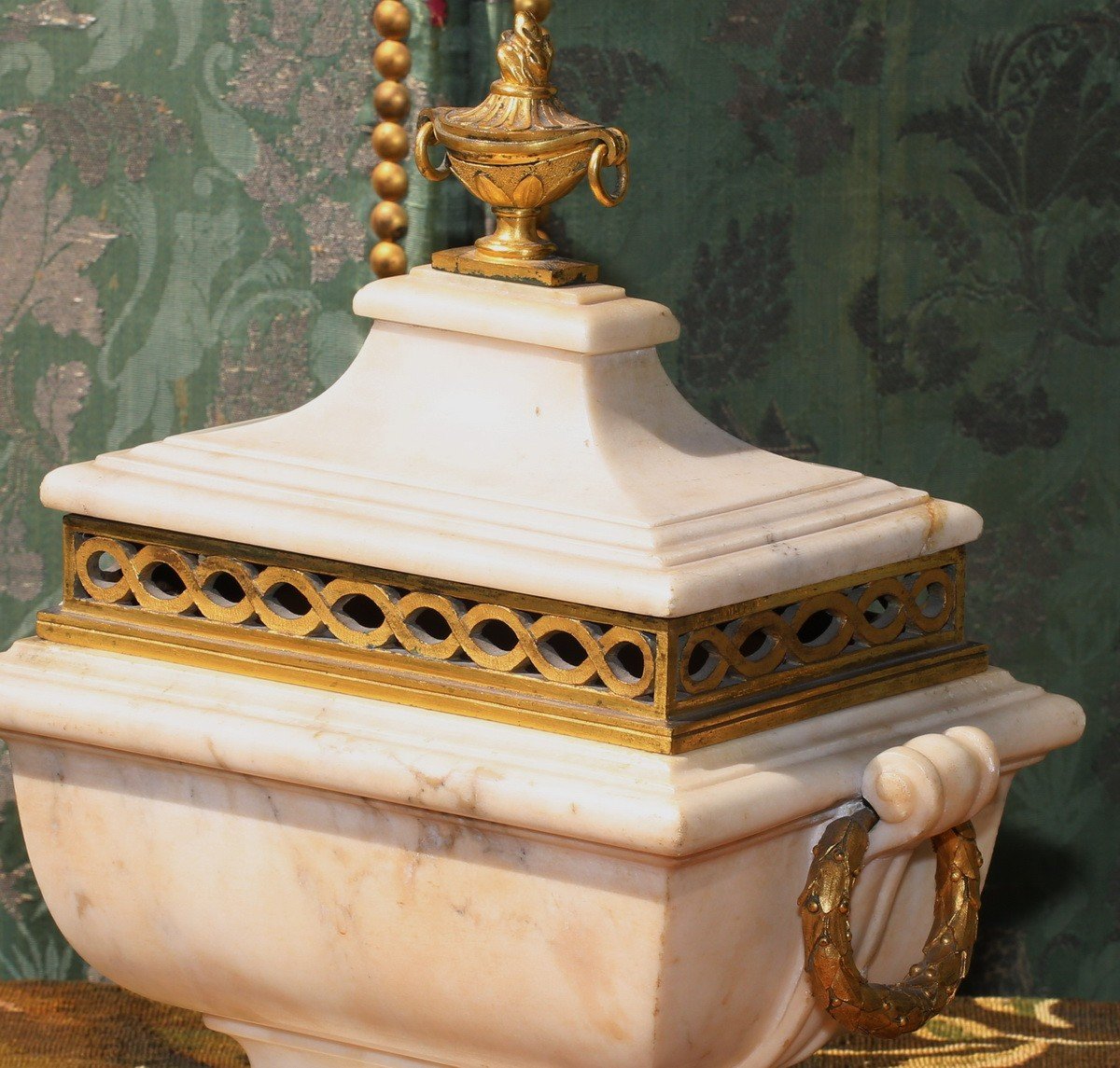 Perfume Burner In White Marble And Gilt Bronze Late 18th Century-photo-4