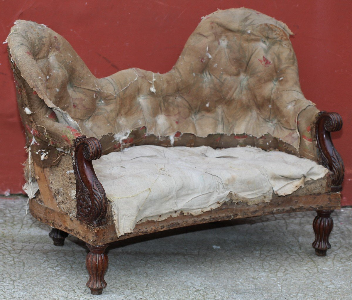 Small Child's Sofa Said To Ear, In Padded Mahogany Period N.iii 