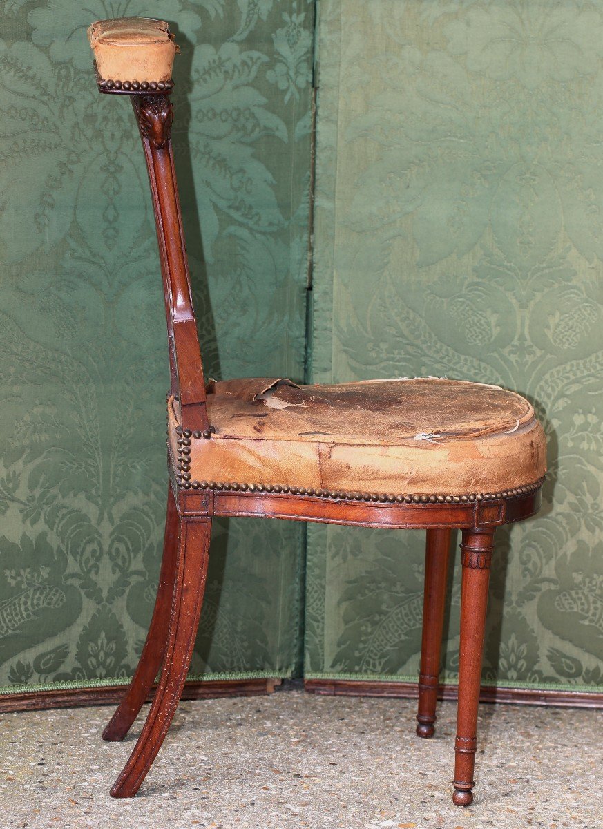 Chaise Ponteuse d'époque Louis XVI, En Acajou, à Décor De Têtes De Beliers, Attribuée à Jacob  -photo-3