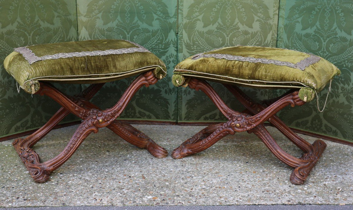 Pair Of Regence Style Folding Doors, In Molded And Carved Oak, 19th Century